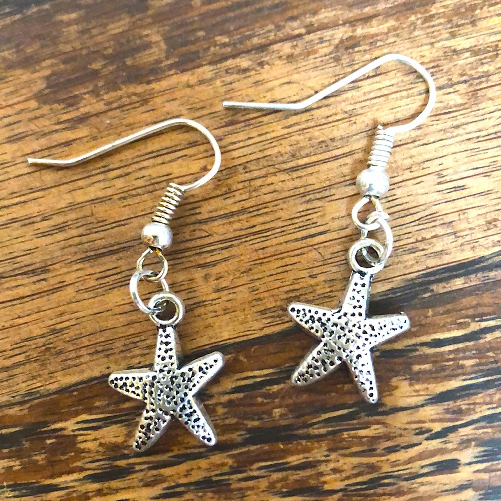 3/$15 • Silver Alloy Sea Star Dangle Earrings